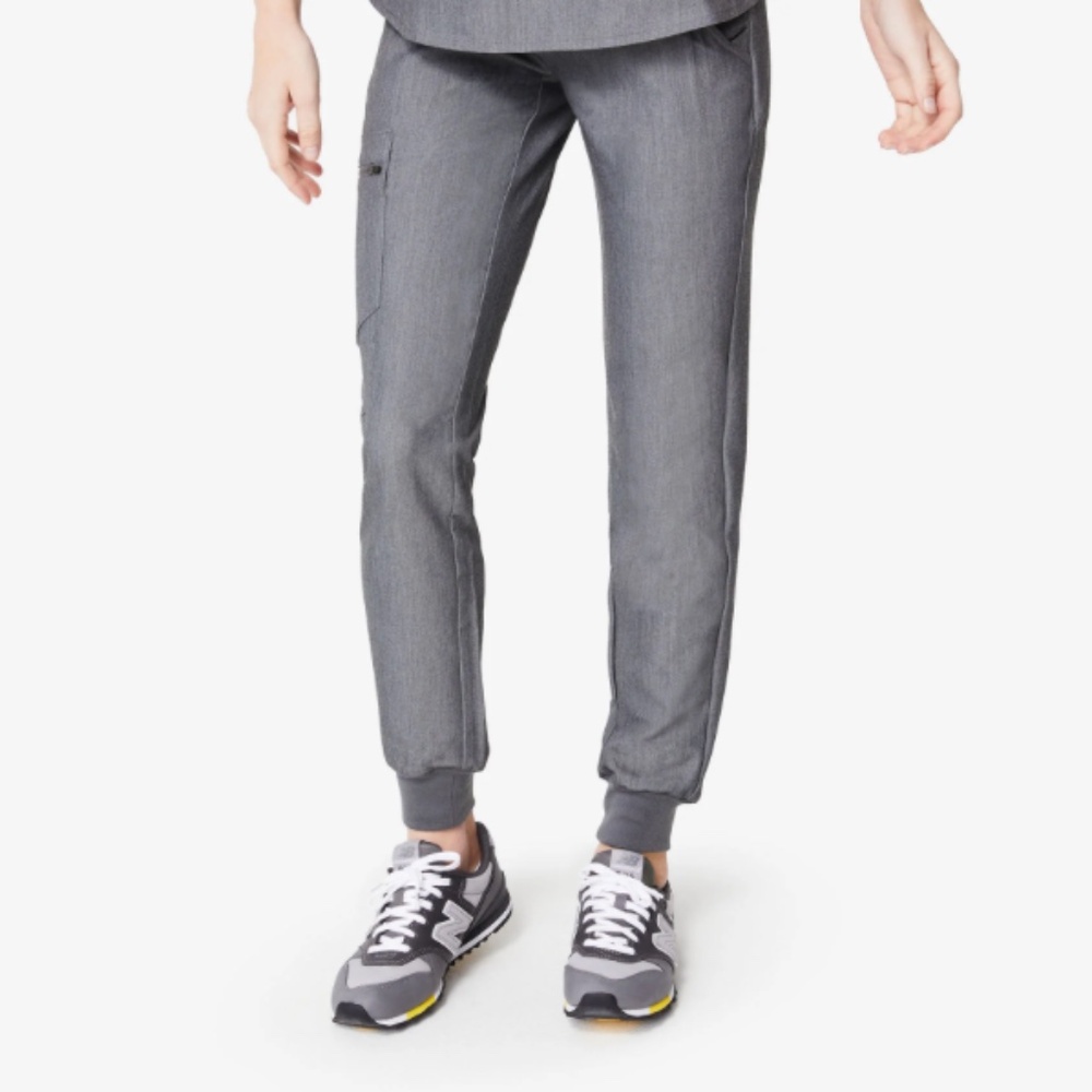 FIGS Graphite Zamora - Petite Jogger Scrub Pants